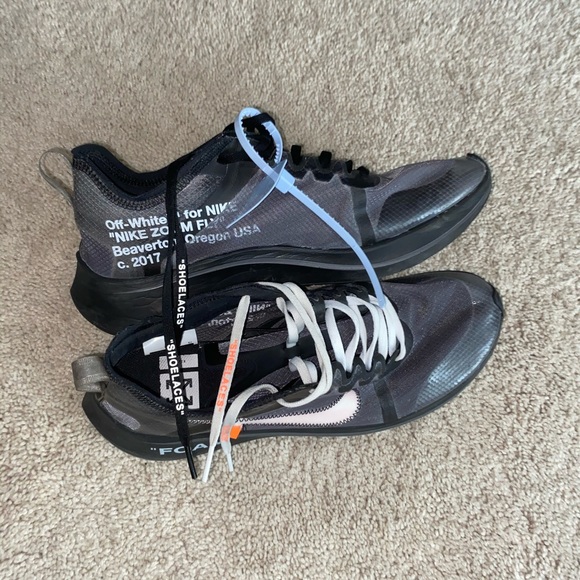 Off White x Nike Zoom Racer - Picture 2 of 2